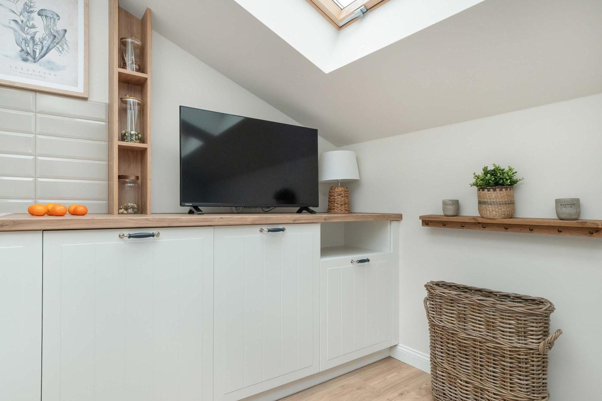 Cozy With Air Conditioning Near Plac Wolnosci By Renters Apartament